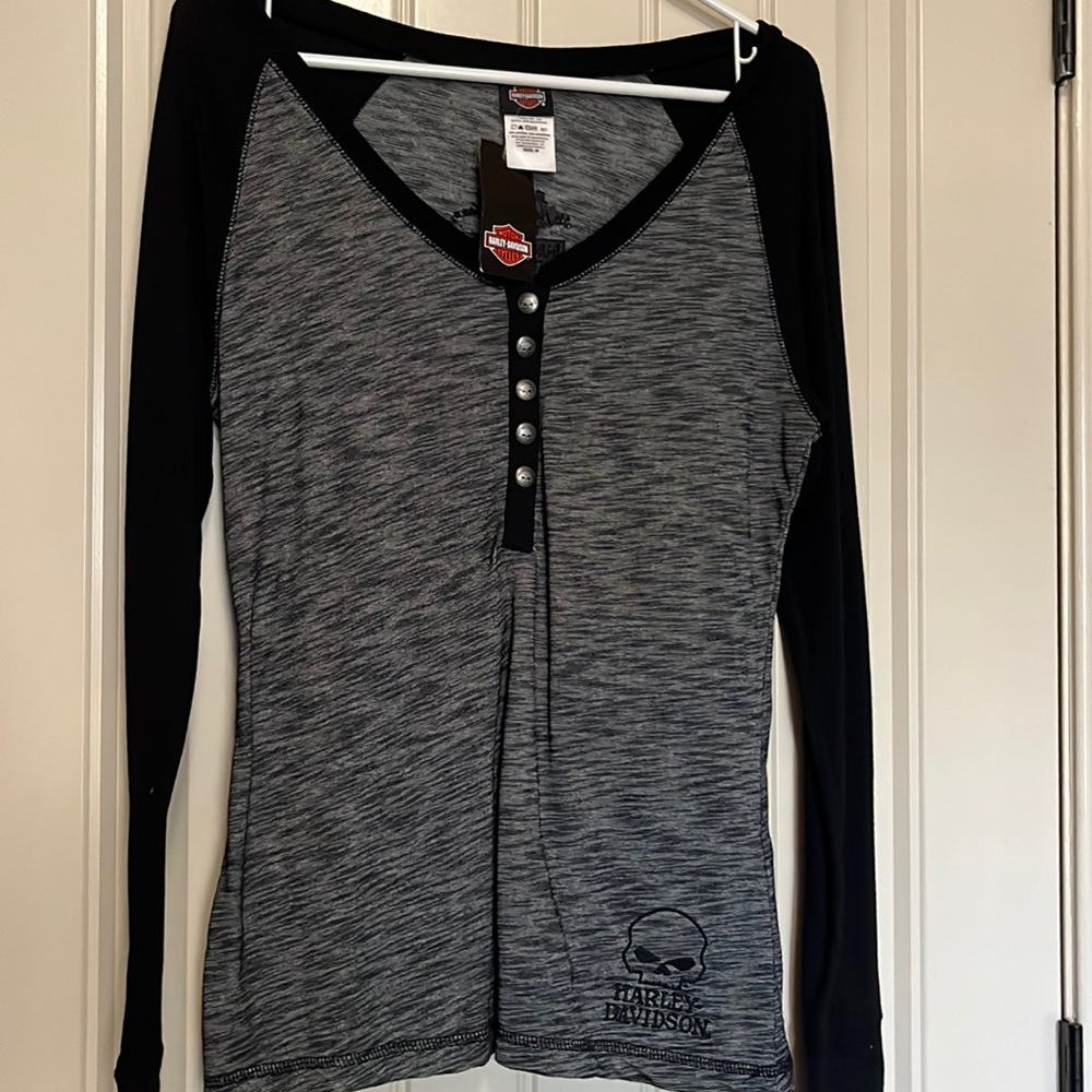 NWT long sleeve Harley Davidson Women’s size M Willie G Henley, Miami.